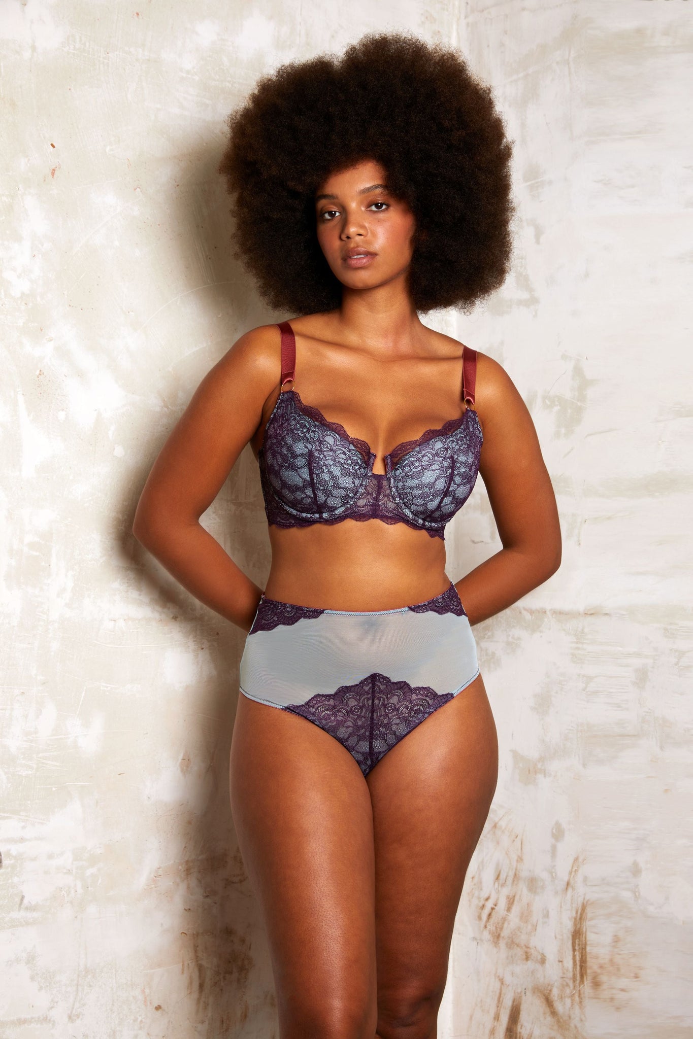 Dora Larsen - Erin is on Sale. We thought you'd like to know.⁠ ⁠ Cindy  wears the Erin Lace Underwire Bra in a 34B and the matching Lace Knicker in  a UK10.